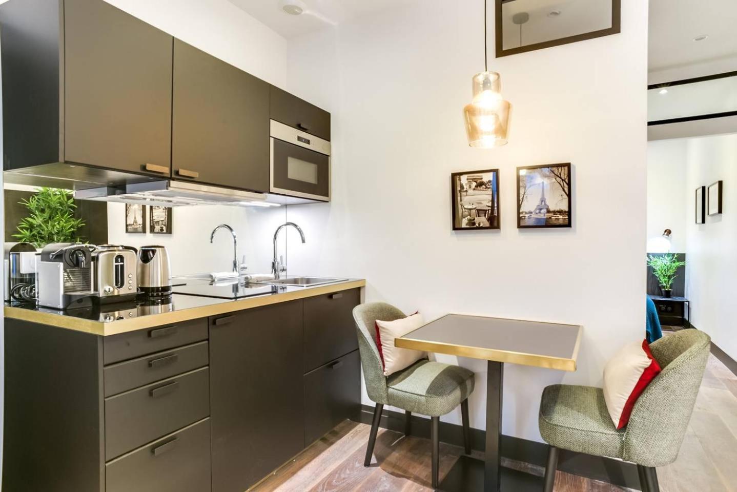 Guestready - Magnifique Studio Near Eiffel Tower Apartment Paris Bagian luar foto